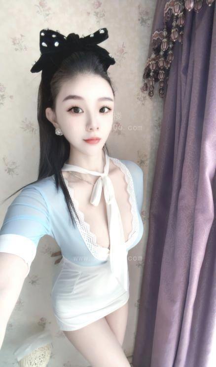 龙华艳舞瑜伽老师可儿