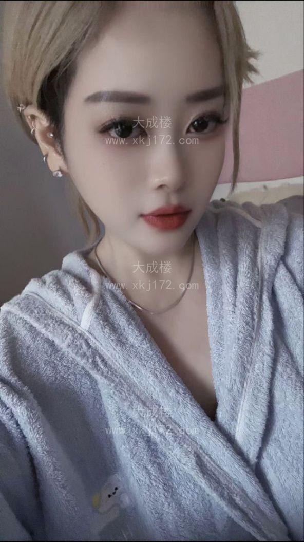 兼职白嫩嫩妹水多