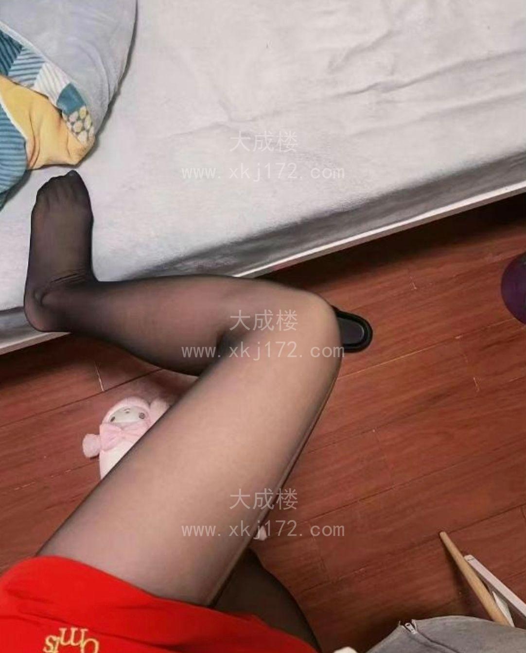 刚入行嫩妹豆豆