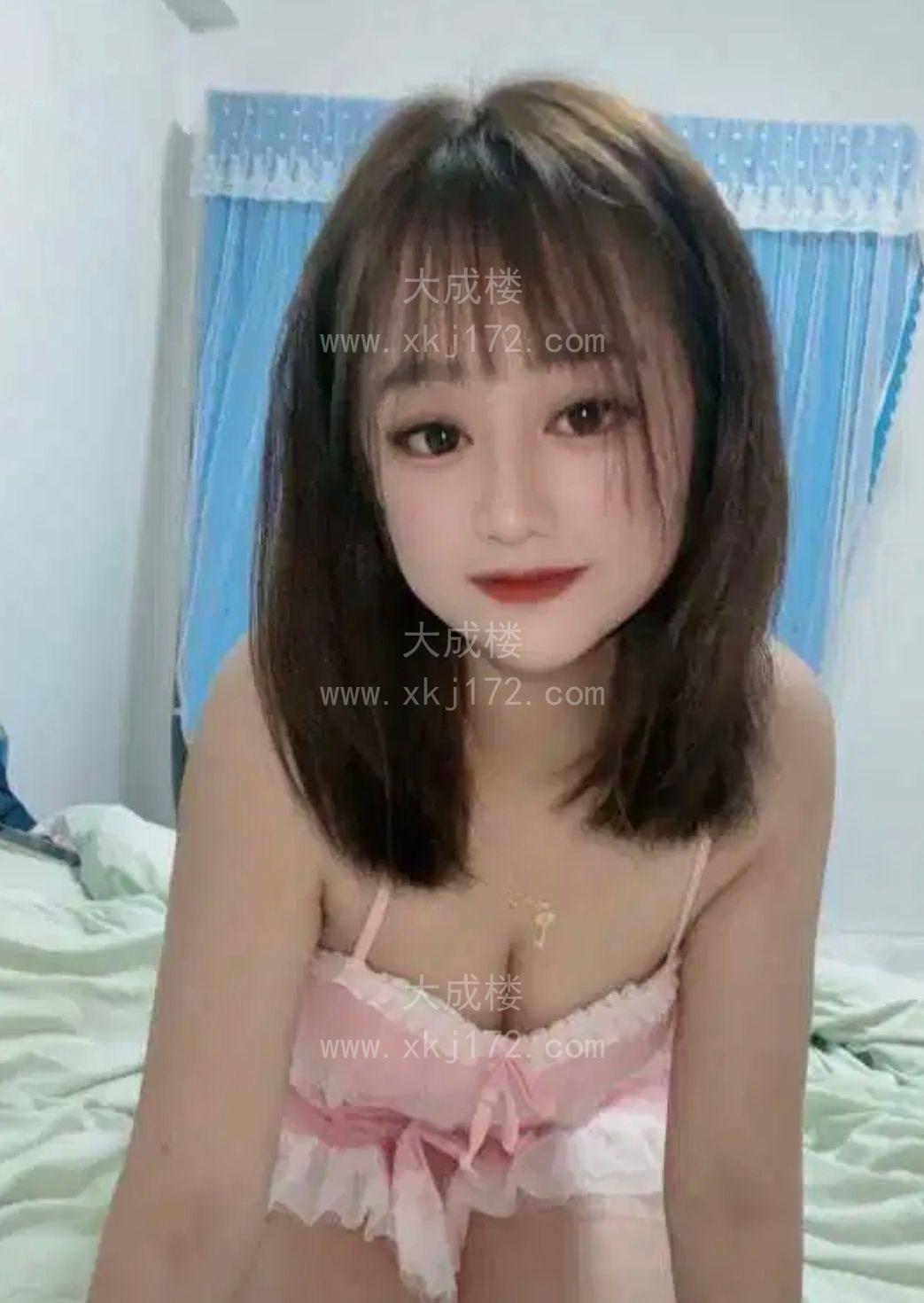 白云妩媚风骚水多-草莓