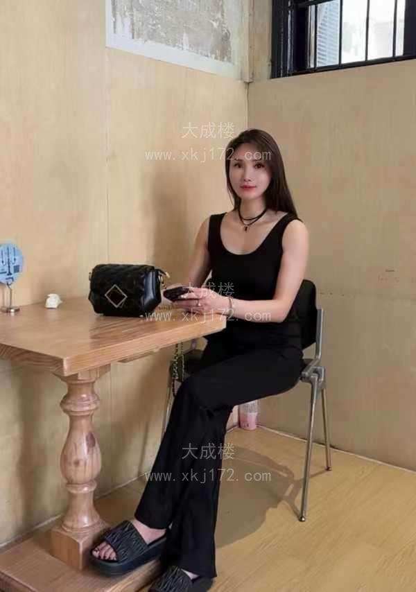 白云靓女冰冰有双飞