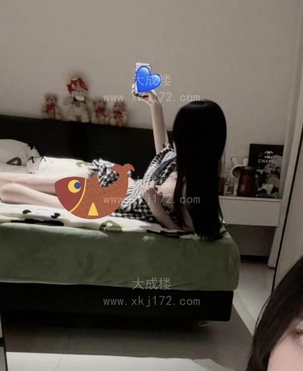 瘦瘦高高漂亮妹子