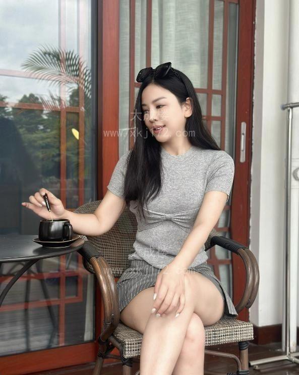 广州轻熟美臀小鱼