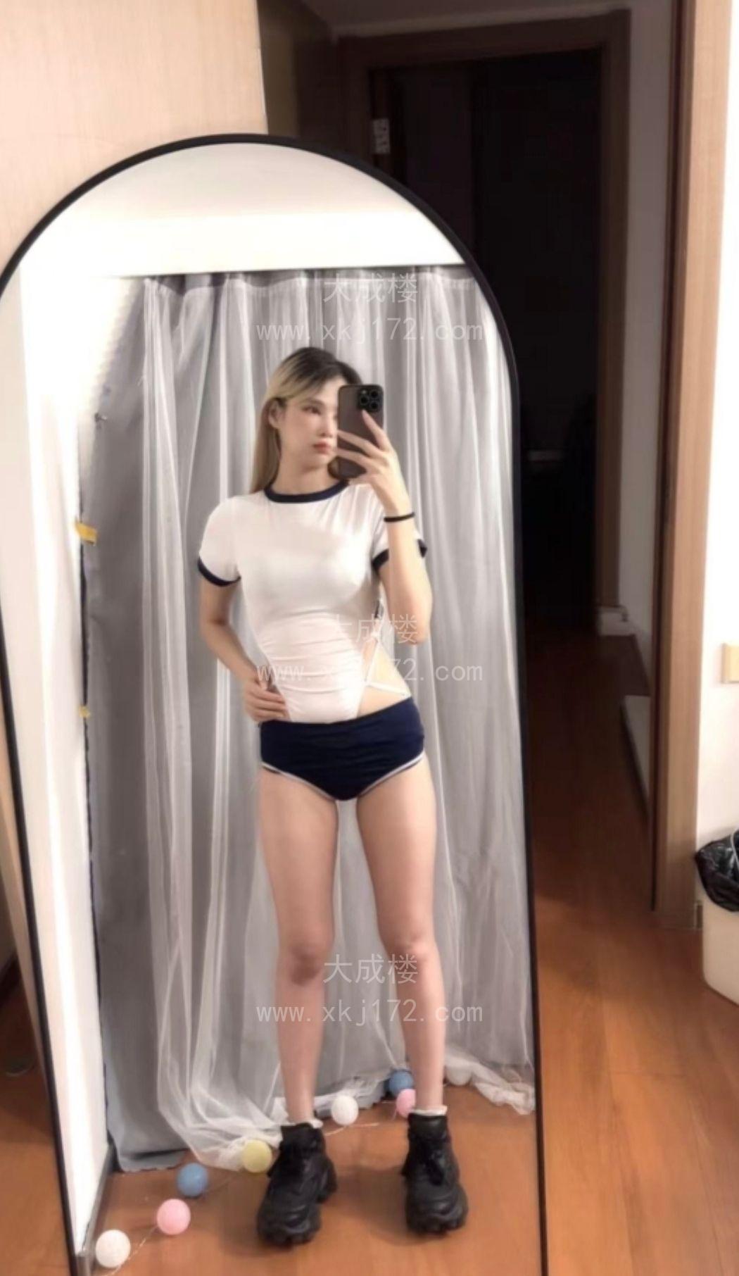 海珠性感波妹苒苒