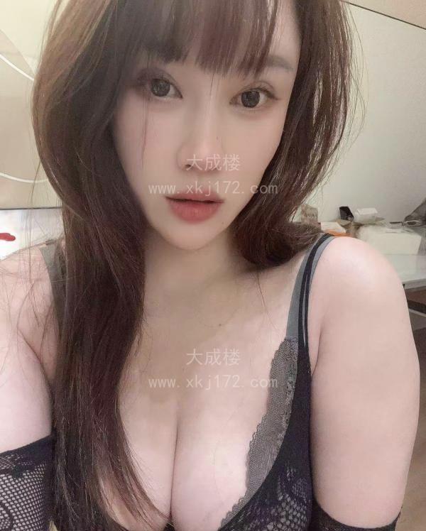 蜀山D罩杯迷人君君