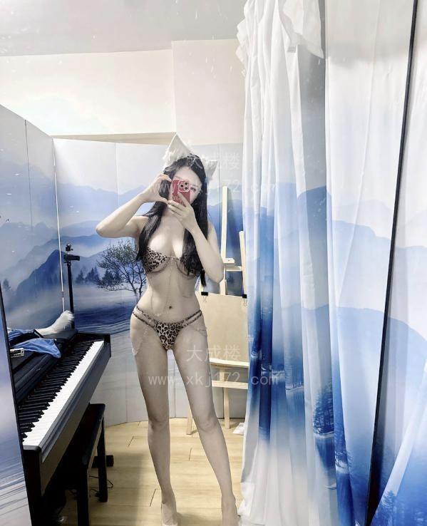 s型曲线性感诱人老师